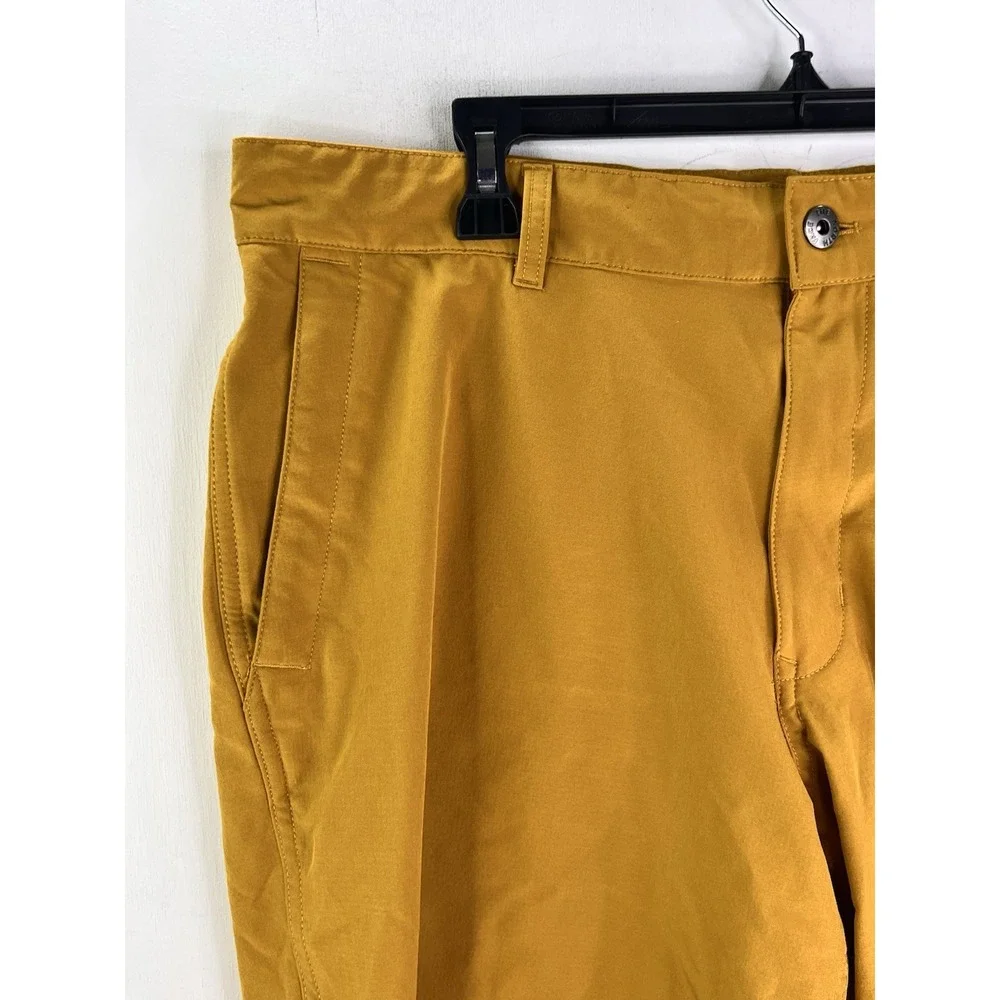 The North Face Shorts Men 38 Yellow Rolling Sun Flashdry Pockets Hiking NF0A3T2Q
